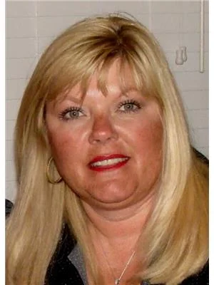 Image of Lorraine Beale, Associate